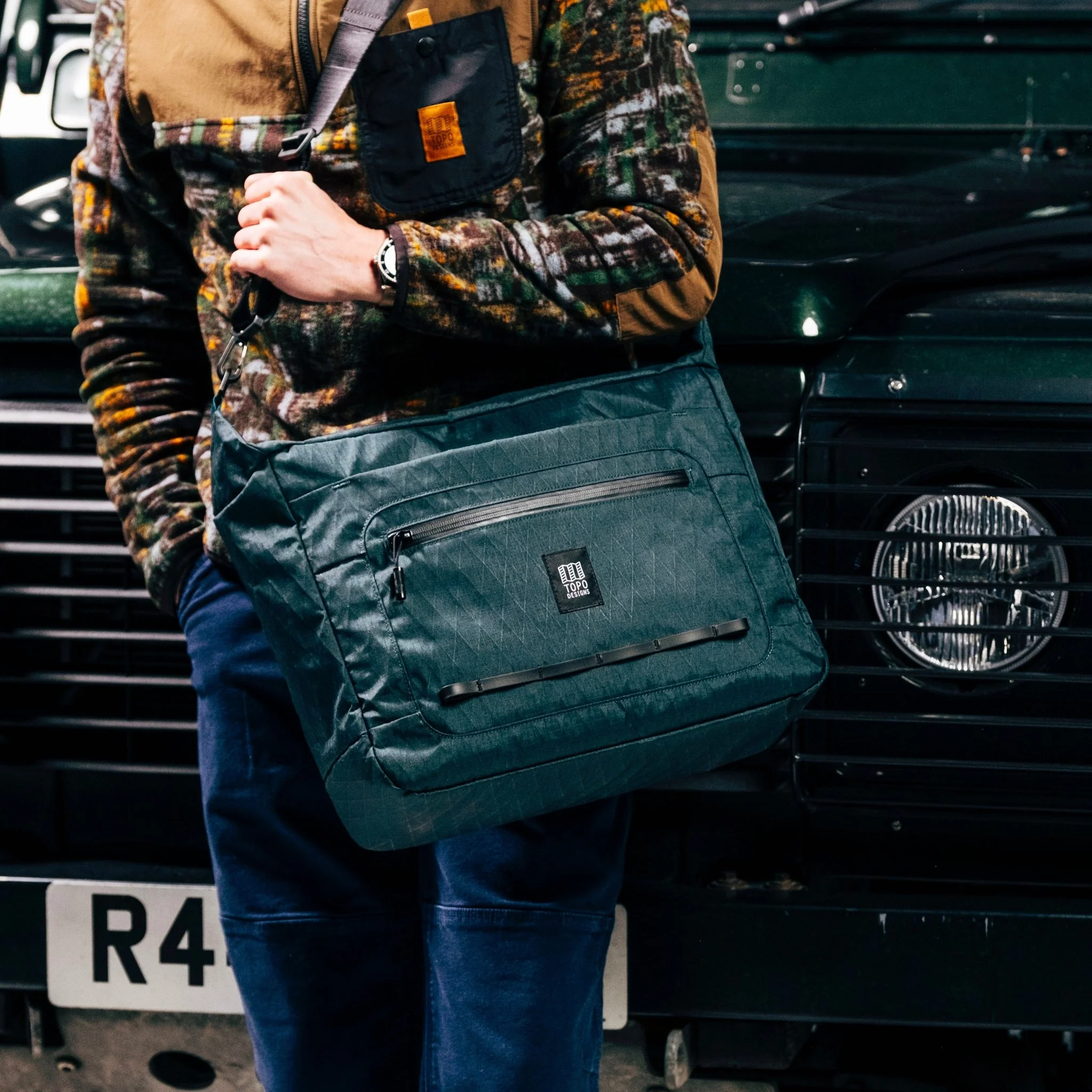Global Pro Travel Tote 17L - Image 2