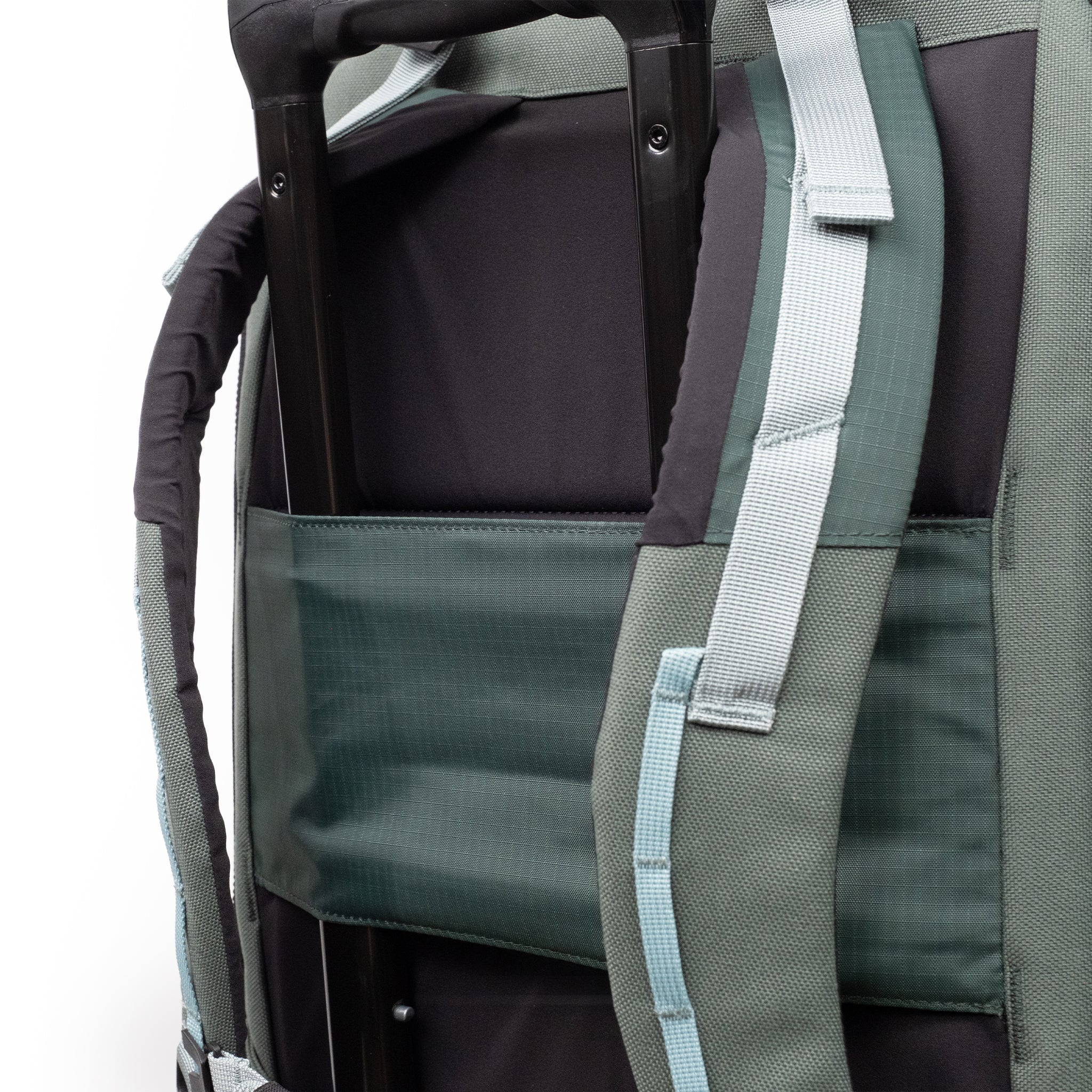 Global Travel Backpack 27L - Image 9
